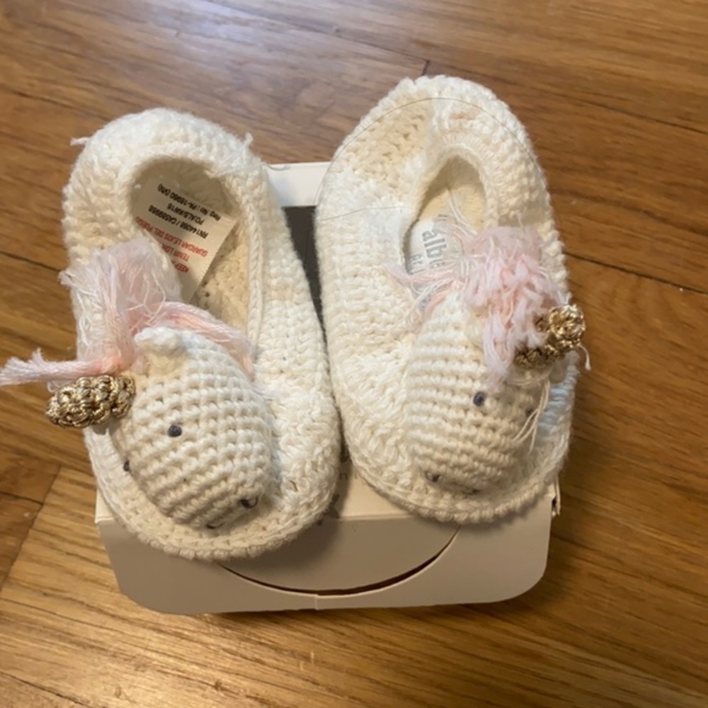 Baby knit unicorn shoes
